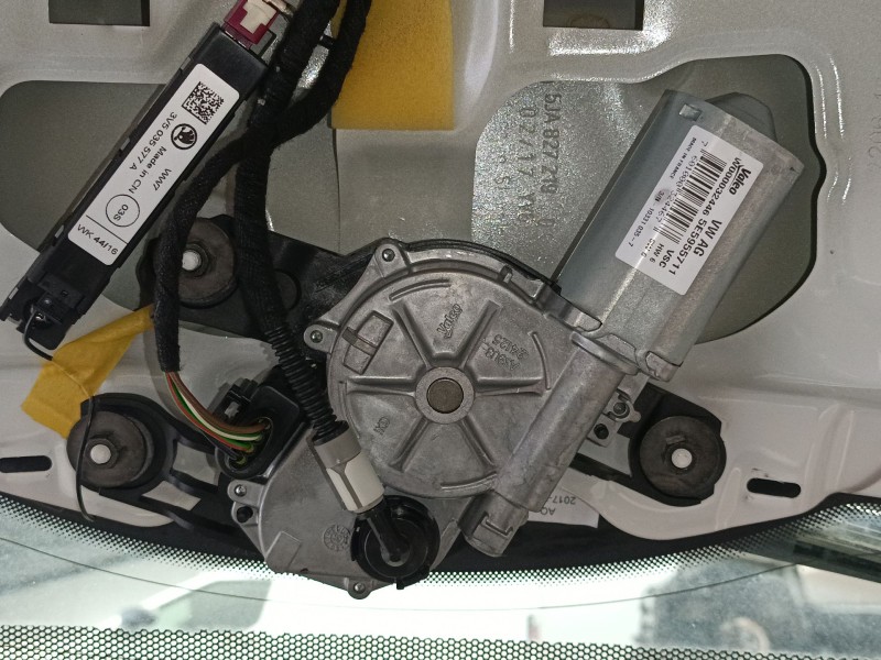 Recambio de motor limpia trasero para skoda rapid (nh3, nk3, nk6) 1.6 tdi referencia OEM IAM 5E5955711  