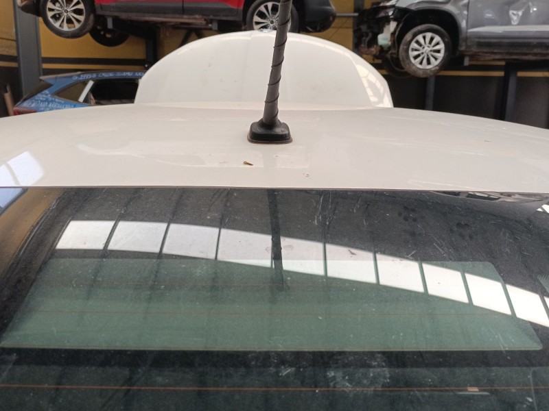 Recambio de luz central de freno para skoda rapid (nh3, nk3, nk6) 1.6 tdi referencia OEM IAM   