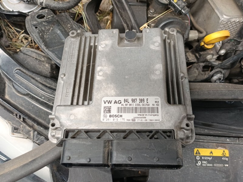 Recambio de centralita motor uce para skoda rapid (nh3, nk3, nk6) 1.6 tdi referencia OEM IAM 04L907309E 0281019175 