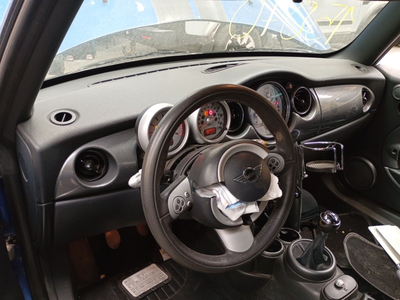 mini mini descapotable (r52) del año 2008