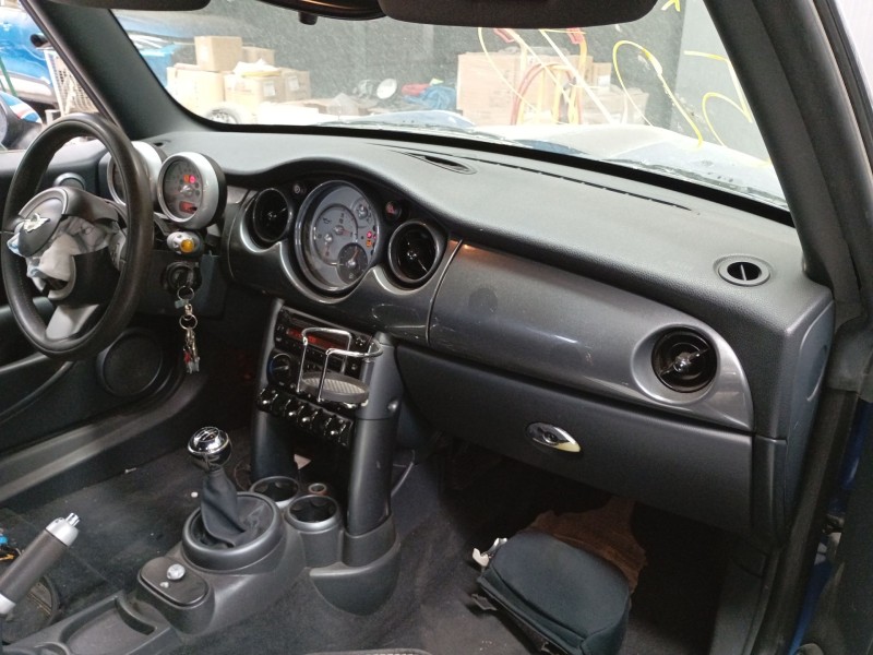 mini mini descapotable (r52) del año 2008
