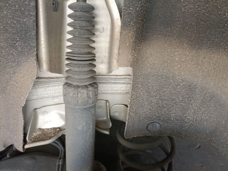 Recambio de amortiguador trasero izquierdo para peugeot 207/207+ (wa_, wc_) 1.6 hdi referencia OEM IAM   