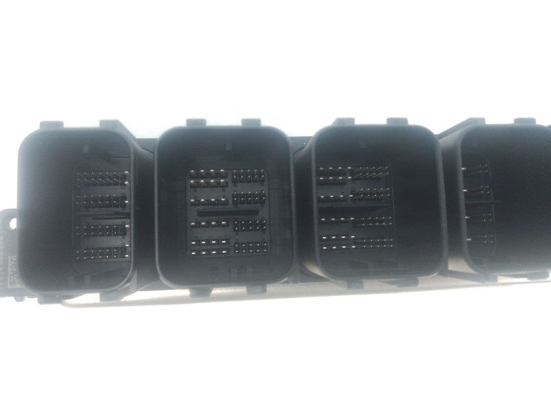 Recambio de centralita motor uce para bmw 3 (g20, g80, g28) 318 d mild-hybrid referencia OEM IAM 5A9D2C601 0281040218 