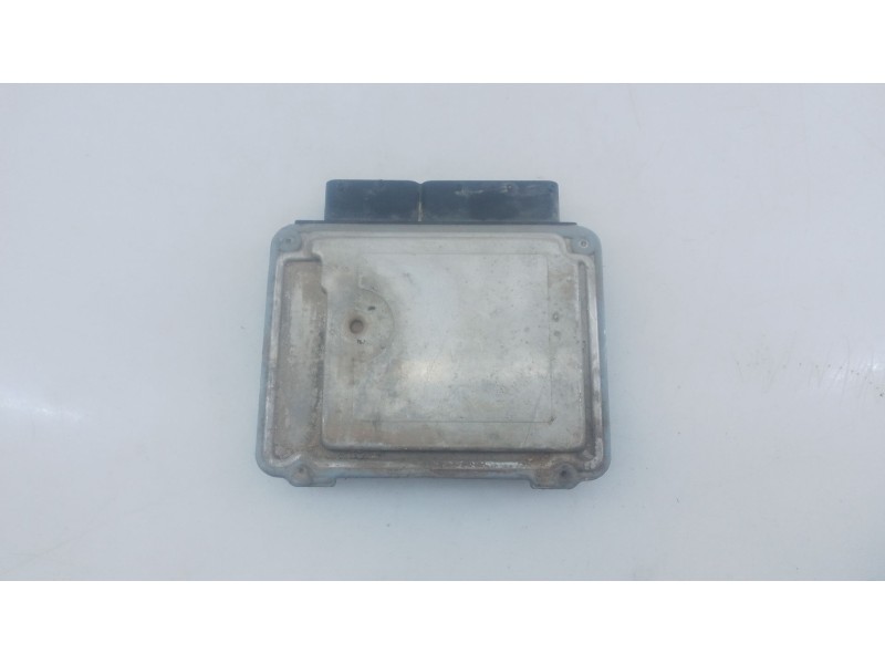 Recambio de centralita motor uce para volkswagen passat b6 (3c2) 1.9 tdi referencia OEM IAM 03G906021LR 0281013260 