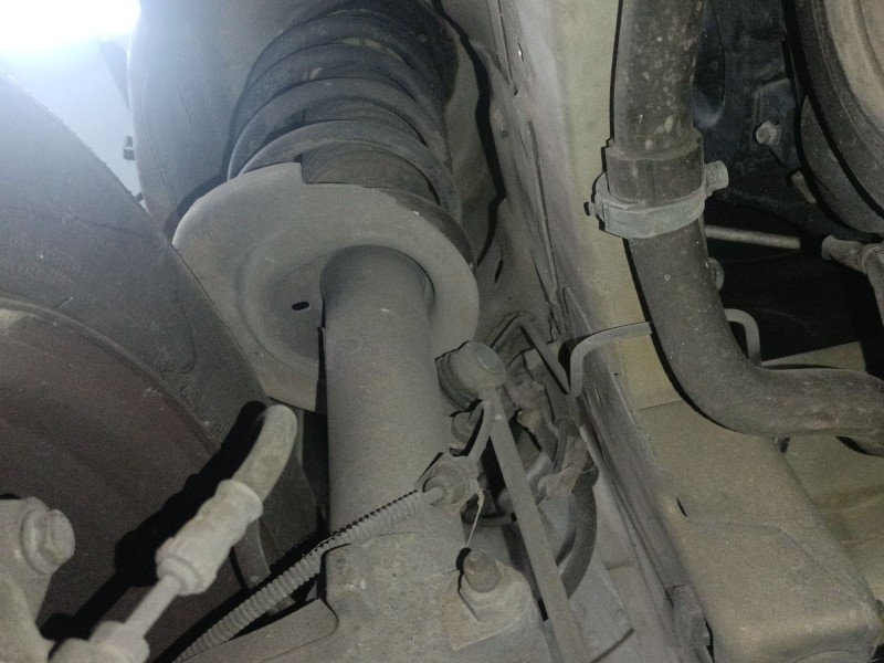 Recambio de amortiguador delantero derecho para peugeot 207/207+ (wa_, wc_) 1.6 hdi referencia OEM IAM   