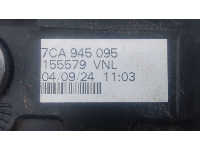 Recambio de piloto trasero izquierdo para volkswagen crafter caja/chasis (sz_) 2.0 tdi rwd referencia OEM IAM   