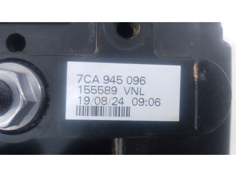 Recambio de piloto trasero derecho para volkswagen crafter caja/chasis (sz_) 2.0 tdi rwd referencia OEM IAM   