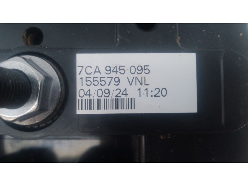 Recambio de piloto trasero izquierdo para volkswagen crafter caja/chasis (sz_) 2.0 tdi rwd referencia OEM IAM   