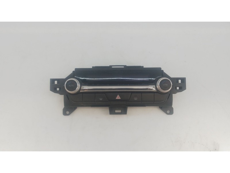 Recambio de mando climatizador para mazda cx-30 selection 2wd referencia OEM IAM   