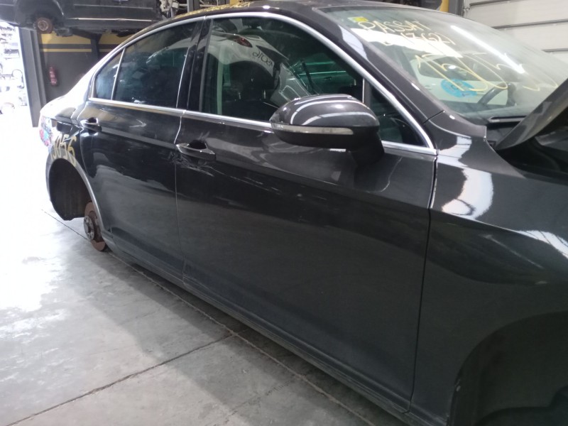 Recambio de puerta delantera derecha para volkswagen passat b8 (3g2, cb2) 2.0 tdi referencia OEM IAM   