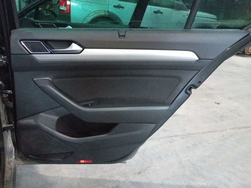 Recambio de guarnecido puerta trasera derecha para volkswagen passat b8 (3g2, cb2) 2.0 tdi referencia OEM IAM   