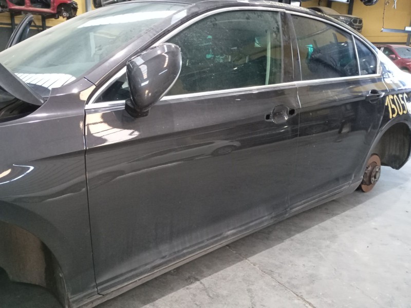 Recambio de puerta delantera izquierda para volkswagen passat b8 (3g2, cb2) 2.0 tdi referencia OEM IAM   