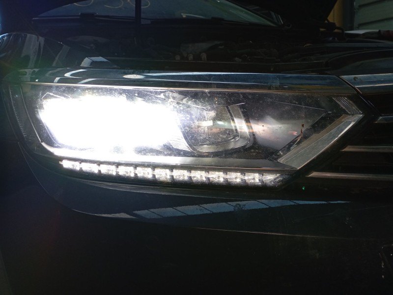 Recambio de faro derecho xenon para volkswagen passat b8 (3g2, cb2) 2.0 tdi referencia OEM IAM   