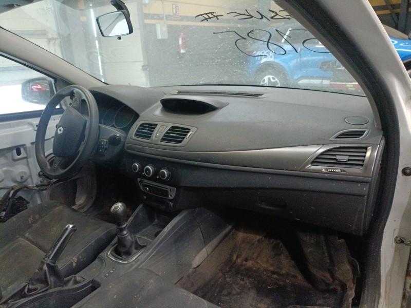renault megane iii hatchback (bz0/1_, b3_) del año 2014