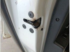 CERRADURA PUERTA TRASERA IZQUIERDA 