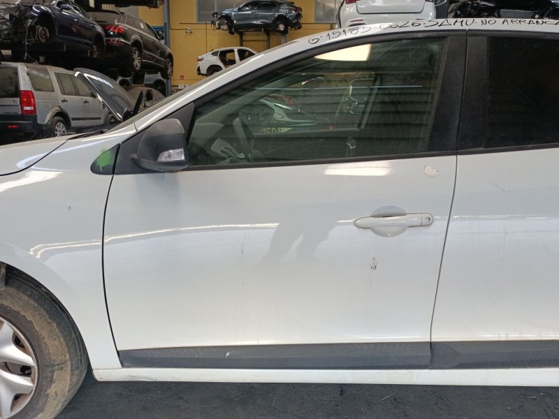 Recambio de puerta delantera izquierda para renault megane iii hatchback (bz0/1_, b3_) 1.2 tce (bz2b, bz11) referencia OEM IAM  