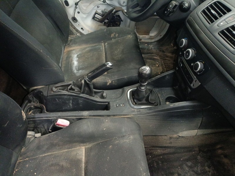 Recambio de consola central para renault megane iii hatchback (bz0/1_, b3_) 1.2 tce (bz2b, bz11) referencia OEM IAM   