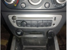 SISTEMA AUDIO / RADIO CD 