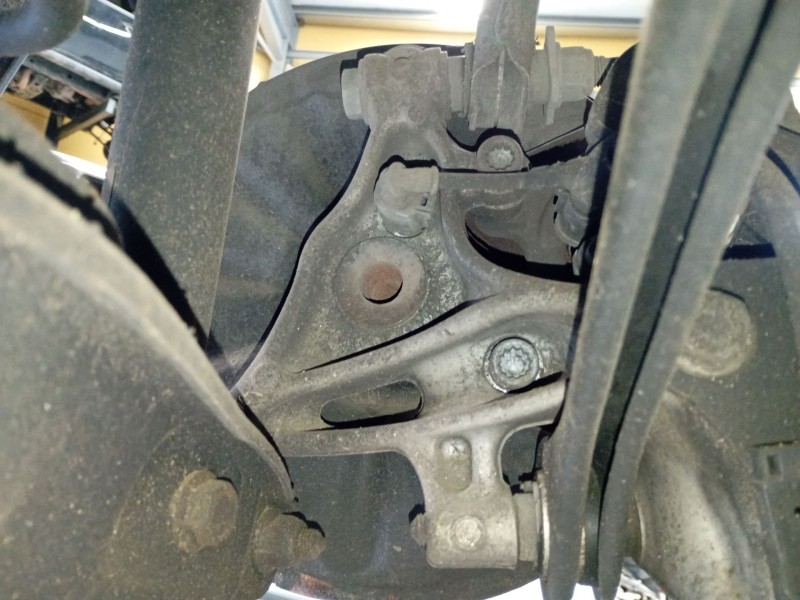 Recambio de mangueta trasera izquierda para volkswagen passat b8 (3g2, cb2) 2.0 tdi referencia OEM IAM   
