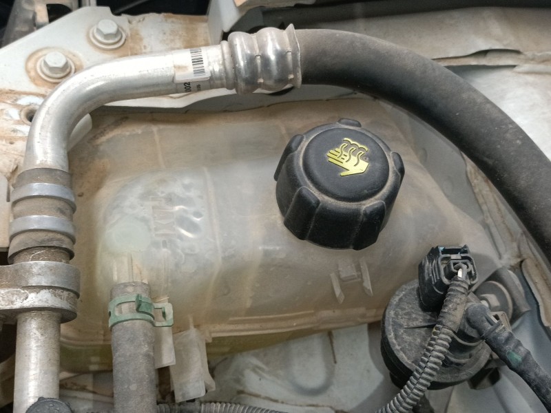 Recambio de deposito expansion para renault megane iii hatchback (bz0/1_, b3_) 1.2 tce (bz2b, bz11) referencia OEM IAM   