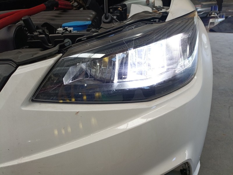 Recambio de faro izquierdo xenon para seat ibiza v (kj1, kjg) 1.0 mpi referencia OEM IAM 6F1941005F  