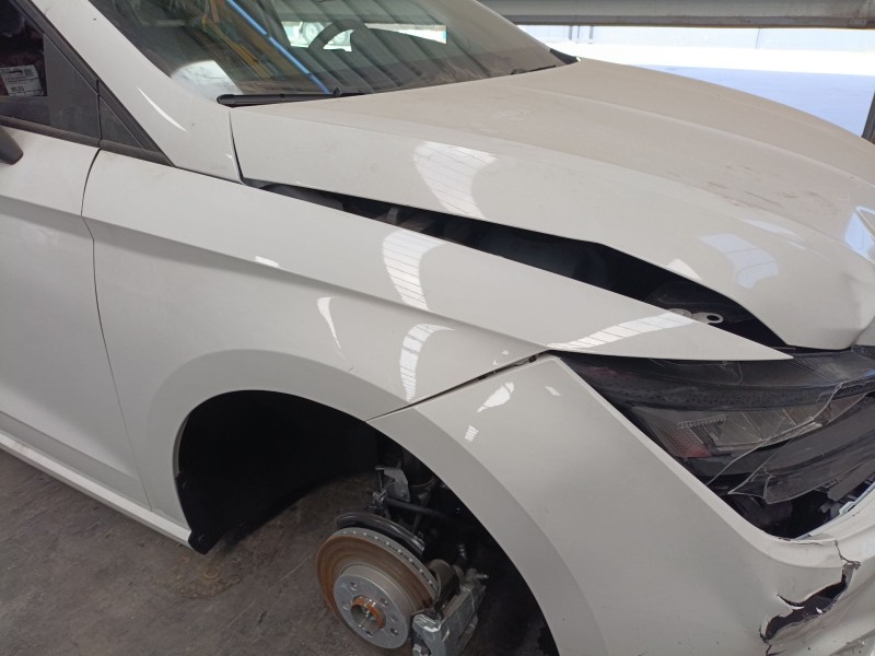 Recambio de aleta delantera derecha para seat ibiza v (kj1, kjg) 1.0 mpi referencia OEM IAM   