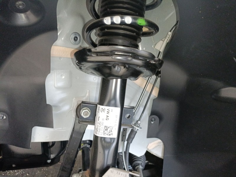 Recambio de amortiguador delantero izquierdo para seat ibiza v (kj1, kjg) 1.0 mpi referencia OEM IAM 2Q0413031AN  