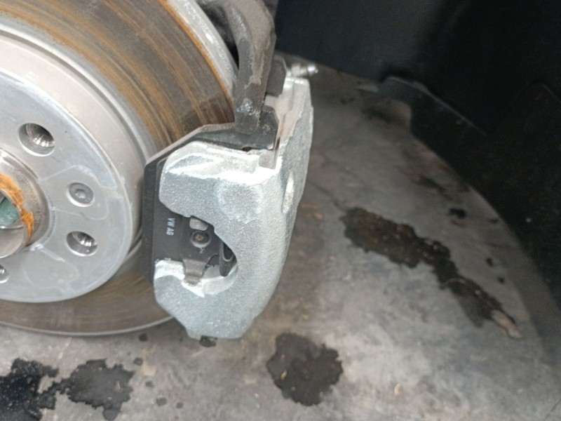 Recambio de pinza freno delantera derecha para seat ibiza v (kj1, kjg) 1.0 mpi referencia OEM IAM   