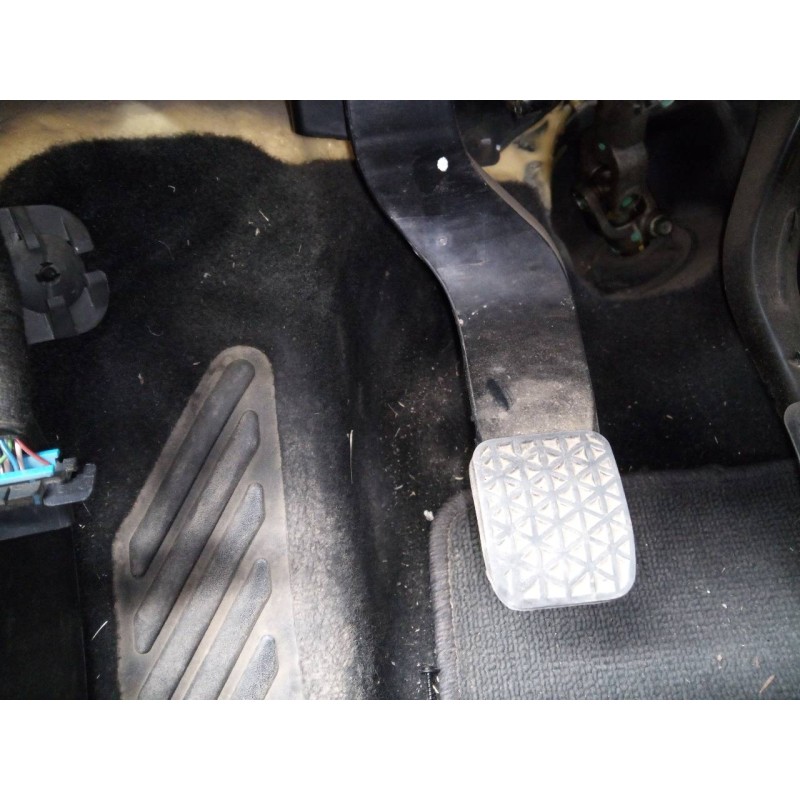 Recambio de pedal embrague para opel mokka edition ecoflex referencia OEM IAM   