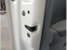 CERRADURA PUERTA DELANTERA IZQUIERDA 