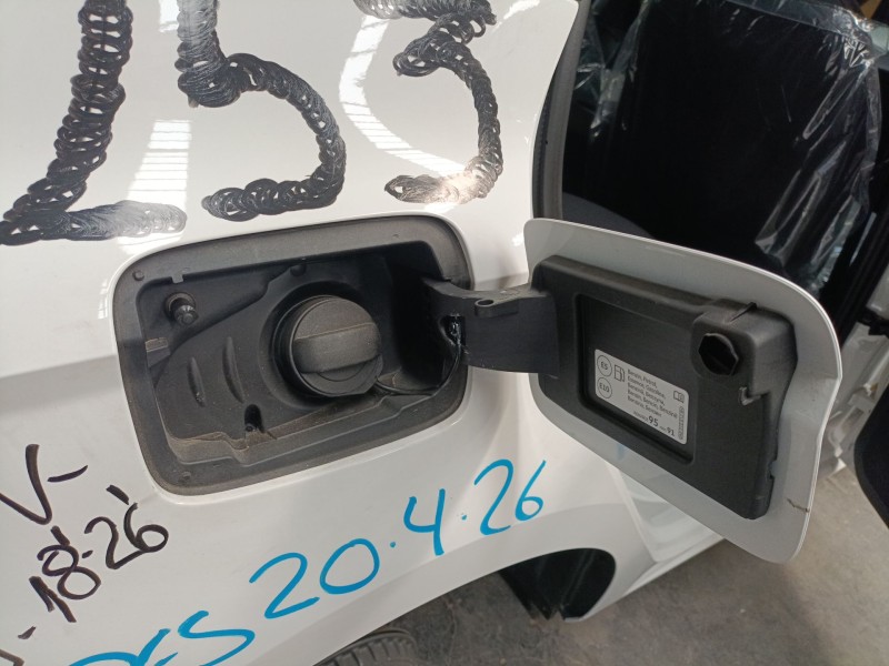 Recambio de tapa exterior combustible para seat ibiza v (kj1, kjg) 1.0 mpi referencia OEM IAM   