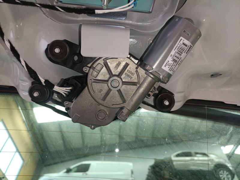 Recambio de motor limpia trasero para seat ibiza v (kj1, kjg) 1.0 mpi referencia OEM IAM 5G0955711D  