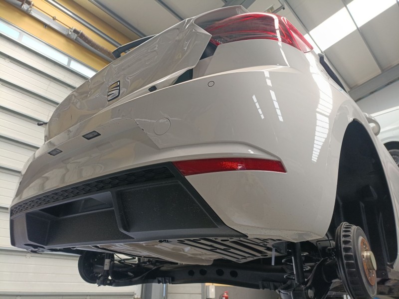 Recambio de paragolpes trasero para seat ibiza v (kj1, kjg) 1.0 mpi referencia OEM IAM   