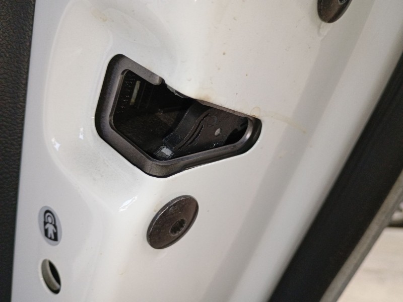 Recambio de cerradura puerta trasera derecha para volkswagen polo vi (aw1, bz1, ae1) gti referencia OEM IAM   