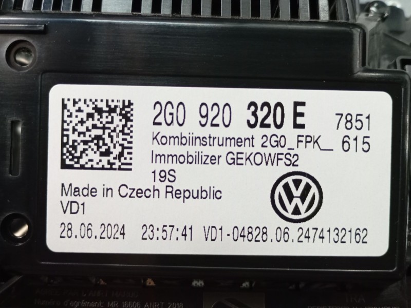 Recambio de cuadro instrumentos para volkswagen polo vi (aw1, bz1, ae1) gti referencia OEM IAM 2G0920320E  