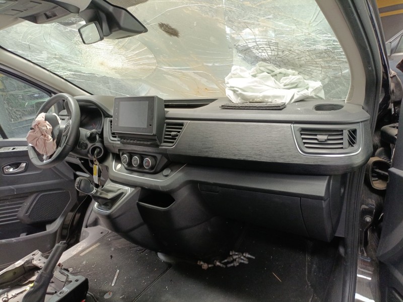 renault trafic iii autobús (jg_) del año 2024