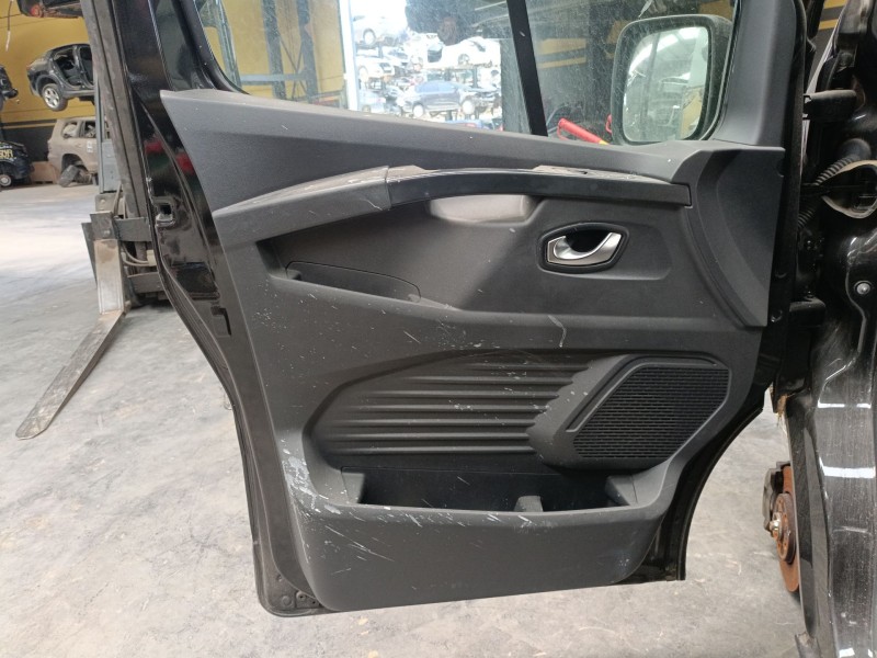 Recambio de guarnecido puerta delantera izquierda para renault trafic iii autobús (jg_) 2.0 dci 150 (jgmu) referencia OEM IAM   