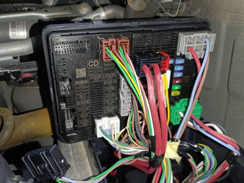Recambio de caja reles / fusibles para renault trafic iii autobús (jg_) 2.0 dci 150 (jgmu) referencia OEM IAM   