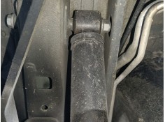 Recambio de amortiguador trasero derecho para renault trafic iii autobús (jg_) 2.0 dci 150 (jgmu) referencia OEM IAM   