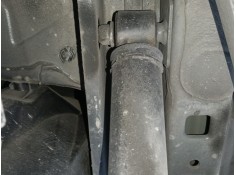 Recambio de amortiguador trasero izquierdo para renault trafic iii autobús (jg_) 2.0 dci 150 (jgmu) referencia OEM IAM   