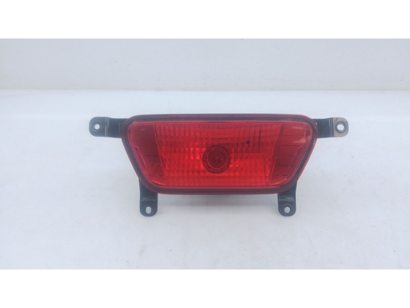 Recambio de piloto trasero central para ssangyong tivoli 1.2 referencia OEM IAM   