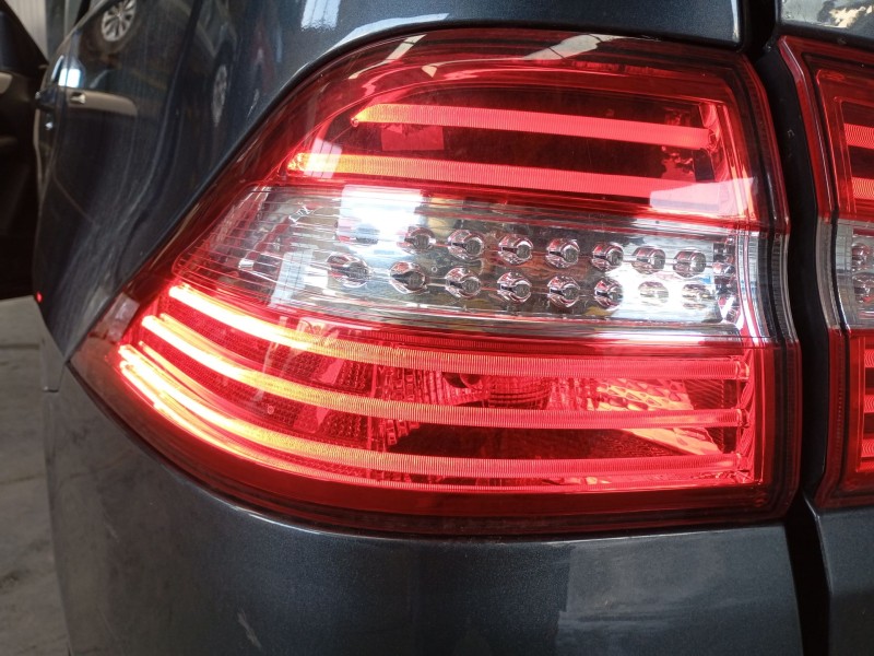 Recambio de piloto trasero izquierdo para mercedes-benz clase m (w166) ml 350 bluetec 4-matic (166.024, 166.023) referencia OEM 