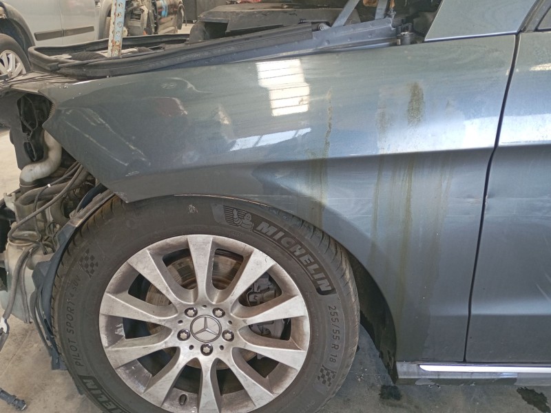 Recambio de aleta delantera izquierda para mercedes-benz clase m (w166) ml 350 bluetec 4-matic (166.024, 166.023) referencia OEM