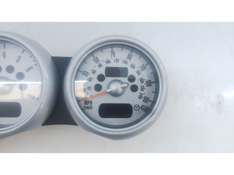 Recambio de cuadro instrumentos para mini mini descapotable (r52) cooper referencia OEM IAM 62116966494  