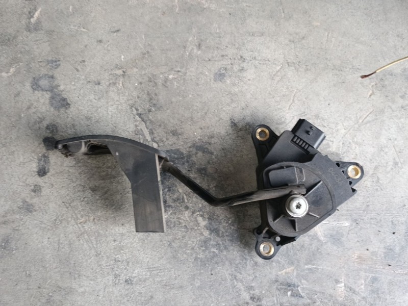 Recambio de pedal acelerador para nissan qashqai i (j10, nj10) 1.5 dci referencia OEM IAM 0448A 12218 