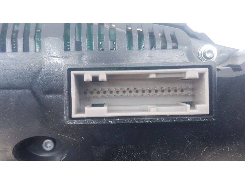 Recambio de cuadro instrumentos para audi a5 (8t3) 2.0 tdi referencia OEM IAM 8T0920931M  