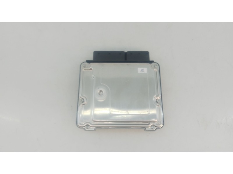 Recambio de centralita motor uce para bmw 1 (f20) 118 d referencia OEM IAM 847535001 0281035428 