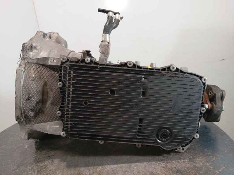 Recambio de caja cambios para iveco daily vi furgoneta 35s18, 35c18, 40c18, 50c18, 60c18, 65c18, 70c18 referencia OEM IAM 8HO70L