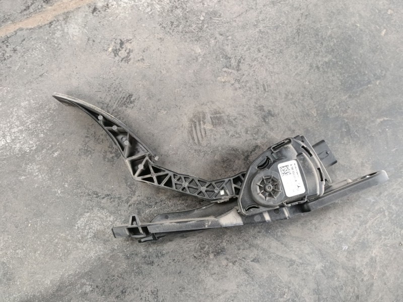 Recambio de pedal acelerador para mercedes-benz clase m (w166) ml 350 bluetec 4-matic (166.024, 166.023) referencia OEM IAM A166