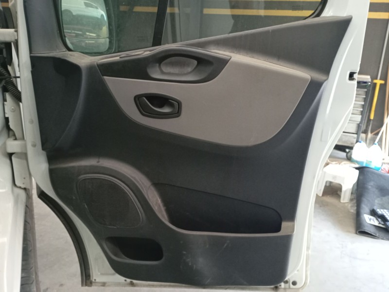 Recambio de guarnecido puerta delantera derecha para renault trafic iii furgoneta (fg_) 1.6 dci 120 (fgmb) referencia OEM IAM   